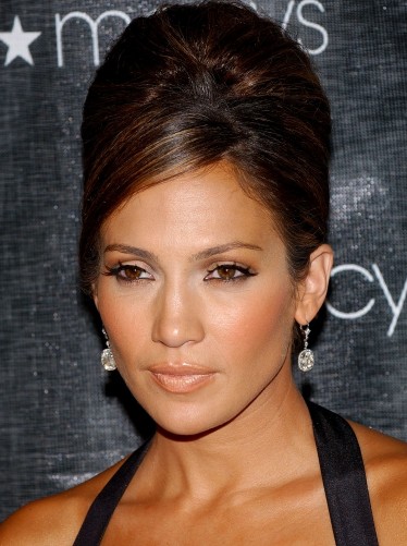jennifer lopez hairstyles 2011. Mar hairstyles rightwhat color